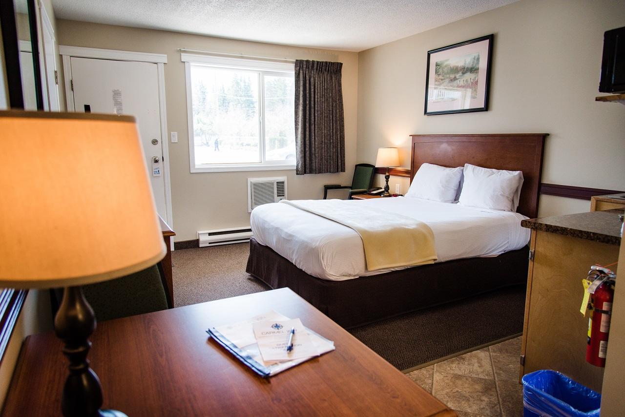 Carmel Inn Prince George Bagian luar foto