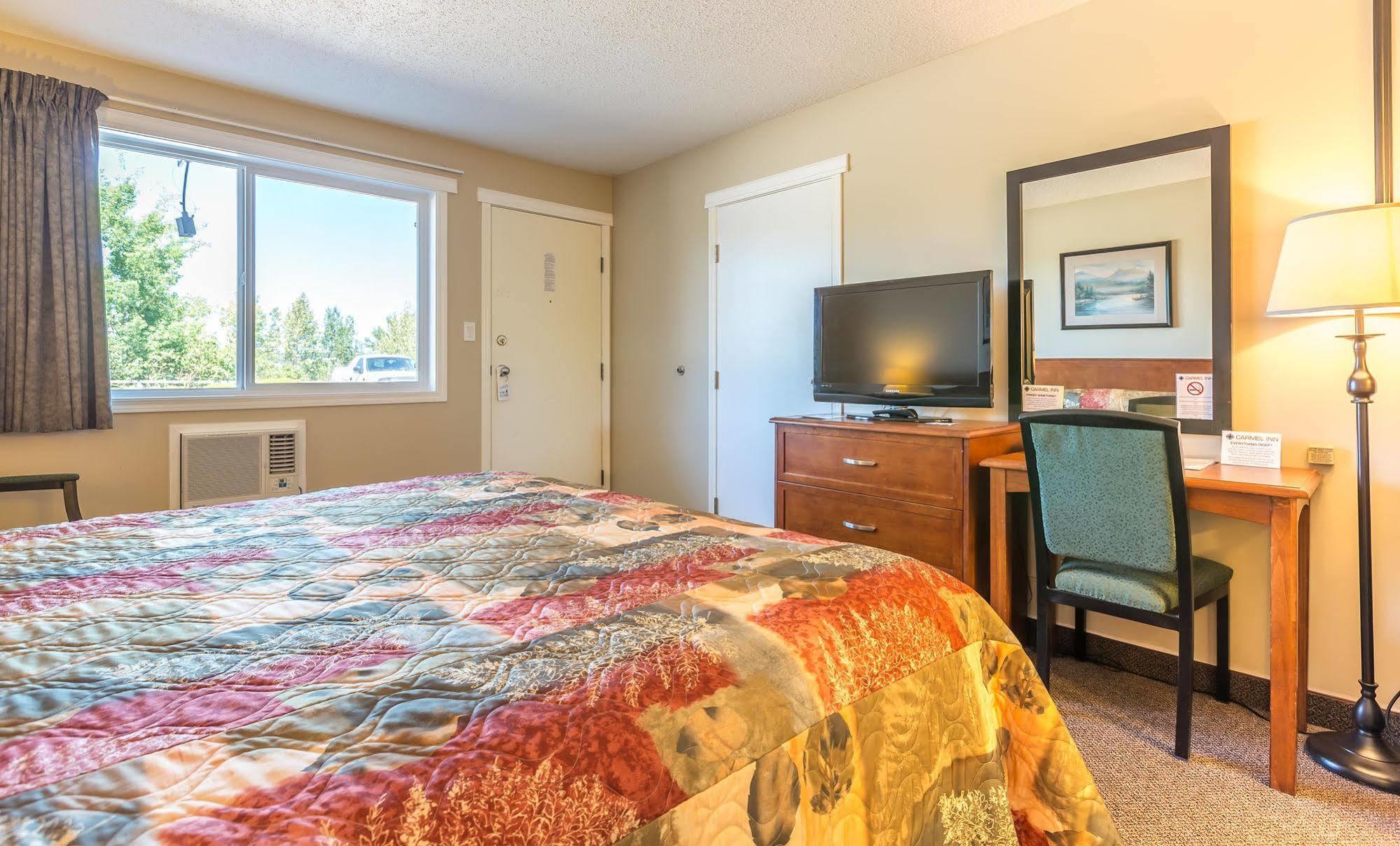 Carmel Inn Prince George Bagian luar foto